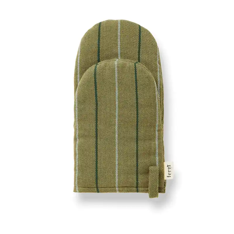 Brand New Ito oven glove, Hazel