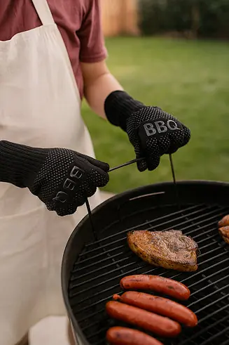 Final Sale Heat Resistant BBQ gloves